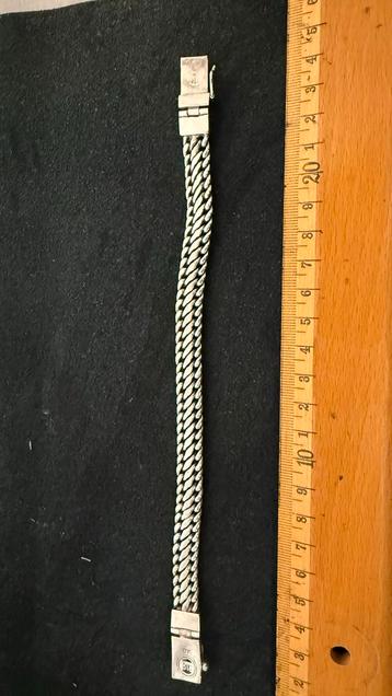 Buddha to Buddha Ben Armband 23cm beschikbaar voor biedingen