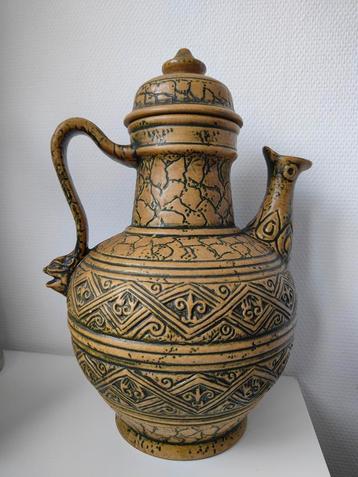 Jasba vintage ceramic vase met deksel.1950-70.