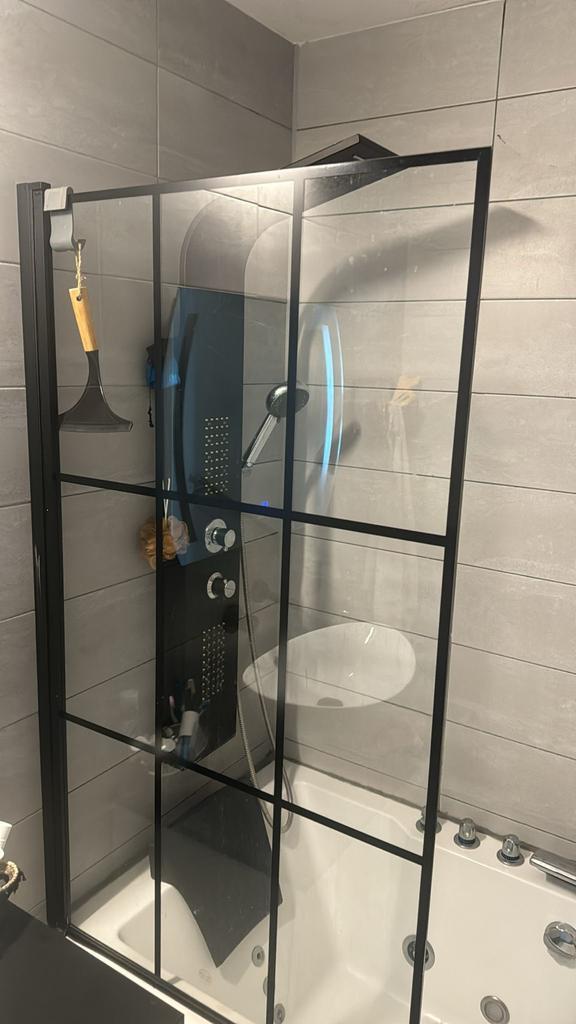 Moderne douchecabine met bad, Huis en Inrichting, Badkamer | Complete badkamers, Gebruikt, Met bad, Ophalen