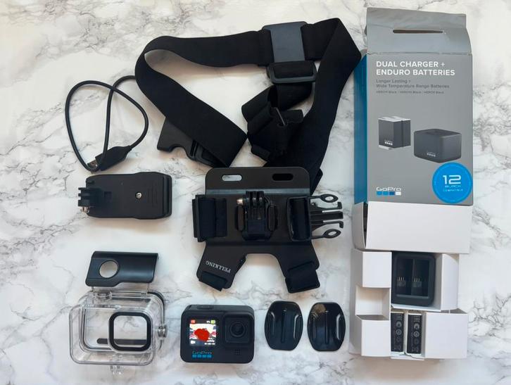 GoPro HERO 11 - full set + 2 NIEUWE Enduro batterijen + opla, Audio, Tv en Foto, Actiecamera's, Zo goed als nieuw, GoPro, Ophalen of Verzenden