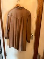 Suede dames mantel  maat 42, Kleding | Dames, Jassen | Winter, Ophalen, Zo goed als nieuw, Maat 42/44 (L), Bruin