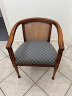 Degelijke stoel met webbing rugleuning en stoffen zitting, Huis en Inrichting, Stoelen, Ophalen, Gebruikt, Bruin, Eén