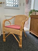 Rotan stoel met kussen, Ophalen, Bruin, Riet of Rotan, Zo goed als nieuw
