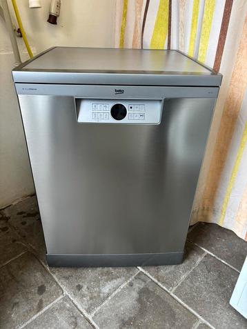 BEKO: RVS Vaatwasser - 15 Couverts - Schoon - Werkt Goed beschikbaar voor biedingen