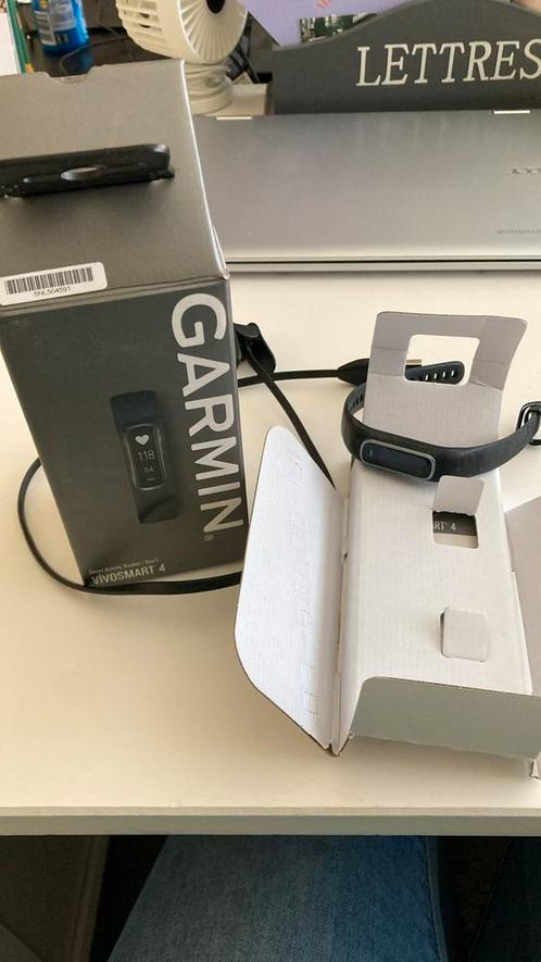 Garmin Vivosmart 4, Sport en Fitness, Gezondheidsproducten en Wellness, Zo goed als nieuw, Overige typen, Ophalen of Verzenden