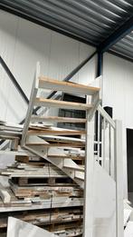 Halfslag trap 2900 hoog dicht, Doe-het-zelf en Verbouw, Ladders en Trappen, Ophalen of Verzenden, 2 tot 4 meter