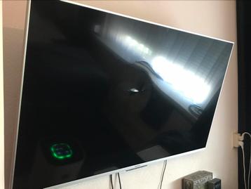 Kapotte tv sony serie W beschikbaar voor biedingen