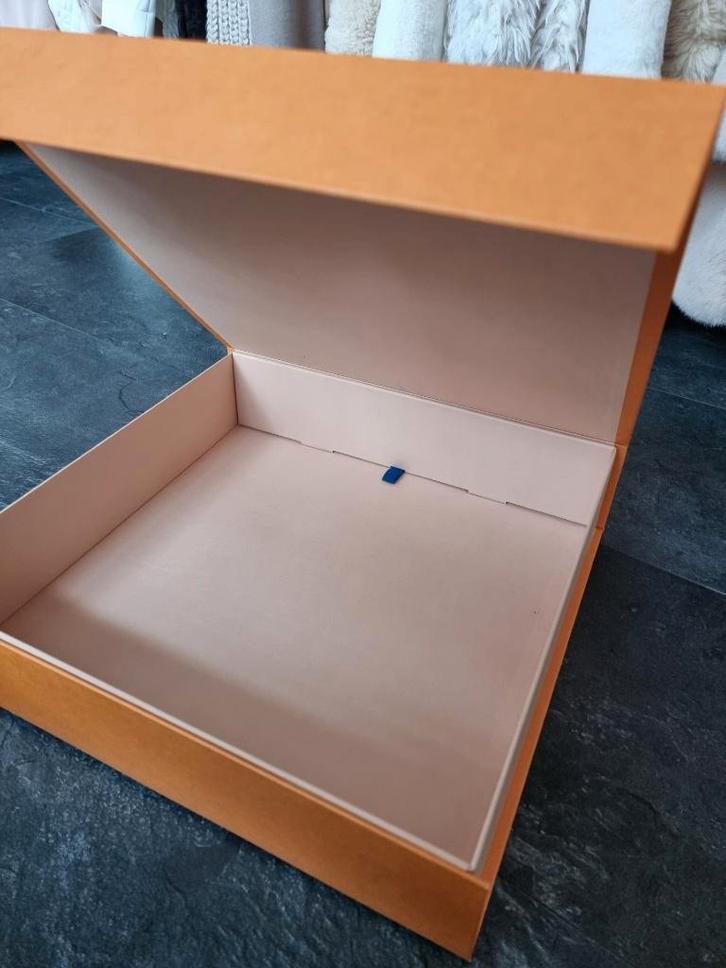 Louis Vuitton Doos, Huis en Inrichting, Woonaccessoires | Overige, Zo goed als nieuw, Verzenden