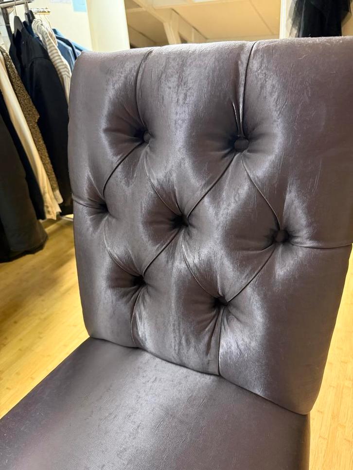 Luxe grijze stoel, Huis en Inrichting, Stoelen, Zo goed als nieuw, Eén, Stof, Grijs, Ophalen of Verzenden