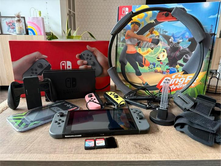 Nintendo Switch + 2 games en extra joy cons, micro sd 128GB, Spelcomputers en Games, Spelcomputers | Nintendo Wii U, Zo goed als nieuw