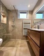BADKAMER SANITAIR/TEGELS + INSTALLATIE SANISALE SLIEDREC, Ophalen, Sanisale, Met bad, Nieuw