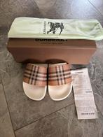 Burberry slippers, Kleding | Heren, Schoenen, Slippers, Wit, Nieuw, Ophalen of Verzenden