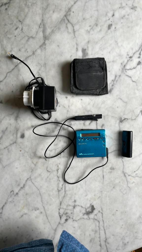 Minidisc van Sony. MZ-R900., Audio, Tv en Foto, Walkmans, Discmans en Minidiscspelers, Walkman, Ophalen of Verzenden