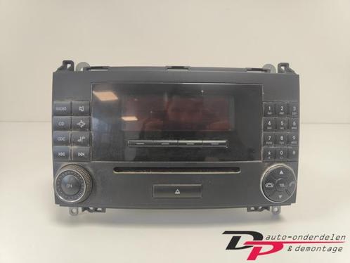 Radio CD Speler van een Mercedes A-Klasse, Auto-onderdelen, Elektronica en Kabels, Mercedes-Benz, Gebruikt, 3 maanden garantie