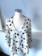 Mooie vintage offwhite zwarte noppen blouse 38 CHCS, Maat 38/40 (M), Wit, Nieuw, Ophalen of Verzenden
