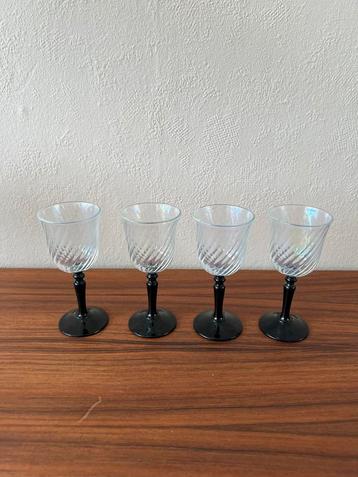 Set van 4 Luminarc likeurglazen zwarte voet swirl vintage beschikbaar voor biedingen