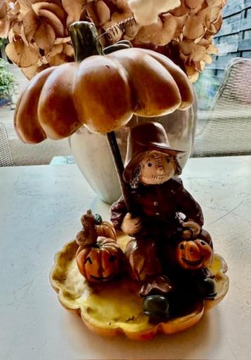 Beeldje pompoen halloween  beschikbaar voor biedingen