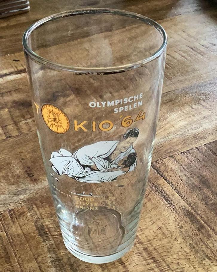 Anton Geesink bierglas 1964, Verzamelen, Glas en Borrelglaasjes, Gebruikt, Bierglas, Ophalen of Verzenden