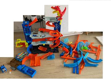 Kinder speelgoed € 35 ( niet compleet ) beschikbaar voor biedingen