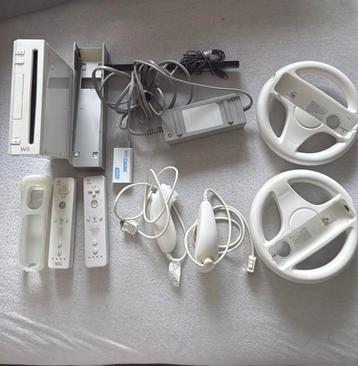 Nintendo Wii Set + Games beschikbaar voor biedingen