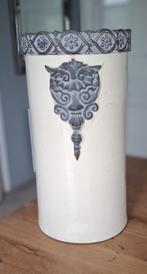 Twee potten / vazen Shabby chique creme/zwart, Ophalen, Overige materialen, Gebruikt, Overige kleuren