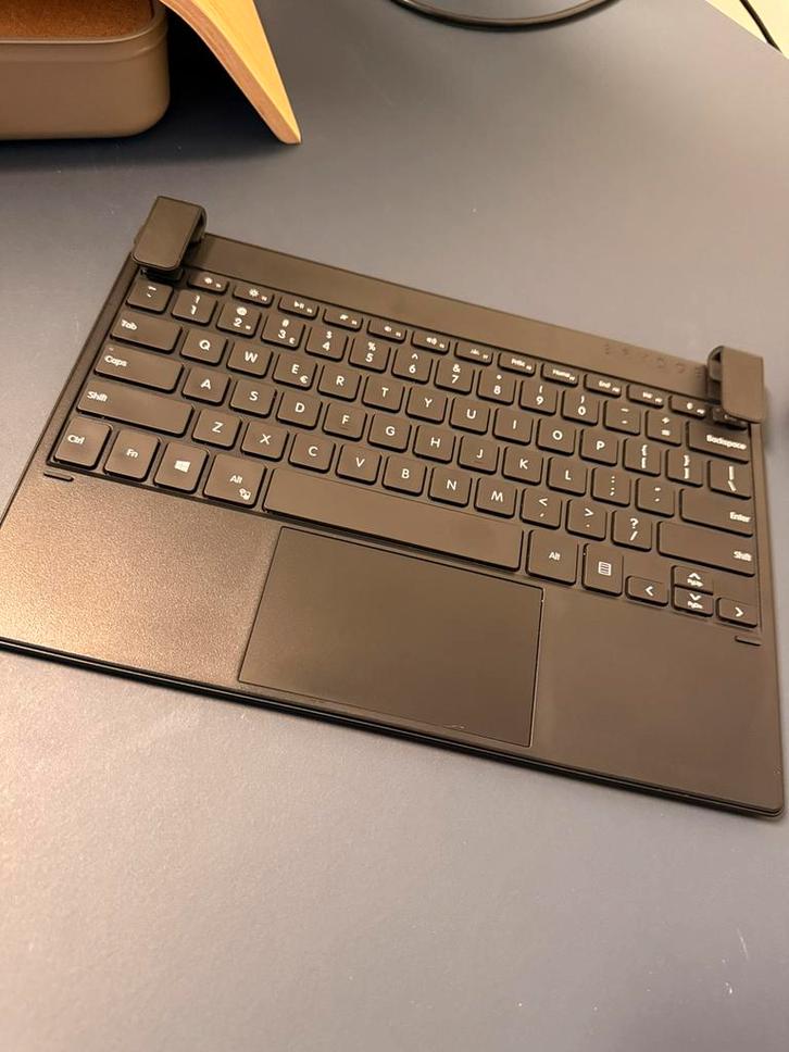 Brydge Microsoft Surface 12.3 Pro+ toetsenbord met trackpad, Computers en Software, Toetsenborden, Zo goed als nieuw, Qwerty, Draadloos