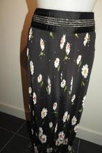 The Kooples maxi rok bloemen print fijne plooitjes Als Nieuw, Kleding | Dames, Rokken, Verzenden, Zwart, The kooples, Zo goed als nieuw