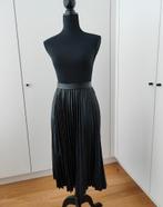 Modieuze plisse rok, Kleding | Dames, Rokken, Zwart, Ophalen of Verzenden, Zo goed als nieuw, Maat 36 (S)