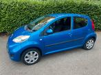 Peugeot 107 1.0 12V 5DR *carplay/nieuwe apk*, Auto's, Voorwielaandrijving, Euro 5, Stof, Zwart