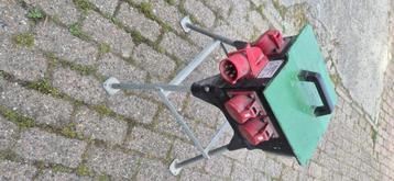 Gereedschap en bouwmaterialen beschikbaar voor biedingen