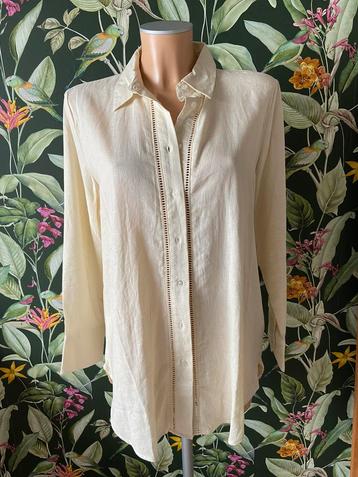 Damesblouse beschikbaar voor biedingen