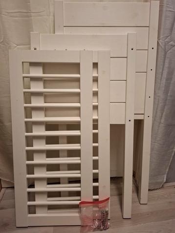 Houten wieg beschikbaar voor biedingen