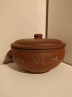 Vintage Zisha klei pot / kom / schotel met handvatten, Huis en Inrichting, Keuken | Potten en Pannen, Ophalen of Verzenden, Zo goed als nieuw
