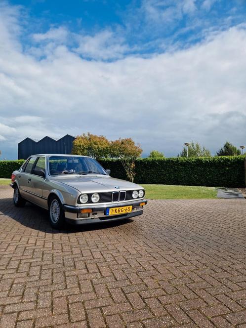 BMW E30 320i 1986, Auto's, BMW, Particulier, Benzine, Sedan, Geïmporteerd, Beige, Ophalen