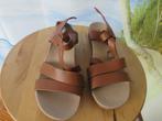 bruine sandalen clara mt 10 is  mt 40?  baretraps, Baretraps, Bruin, Zo goed als nieuw, Sandalen of Muiltjes