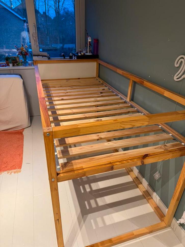Ikea Kura keerbed, Huis en Inrichting, Slaapkamer | Bedden, Zo goed als nieuw, Eenpersoons, 90 cm, 200 cm, Hout, Wit, Ophalen