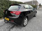 Alfa Romeo Giulietta 1.4 T Distinctive | Autom. Airco | Crui, Voorwielaandrijving, Stof, Gebruikt, Euro 6