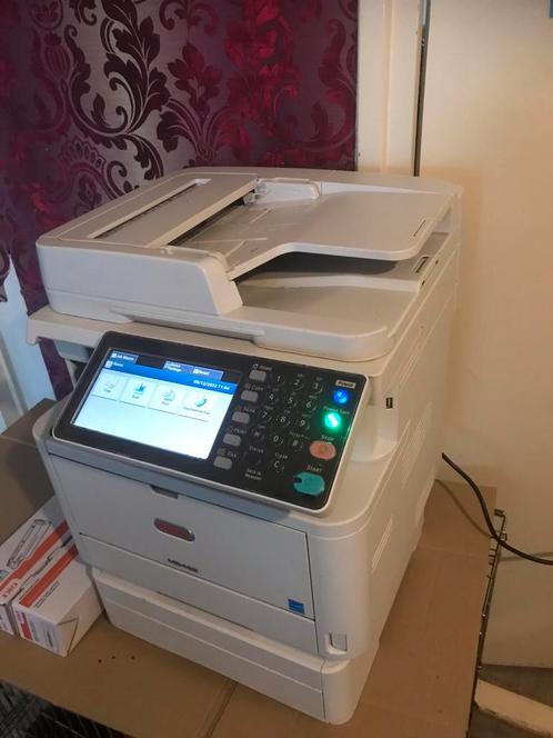 Oki laserprinter met extra papier lade, Computers en Software, Printers, Gebruikt, Printer, Ophalen of Verzenden