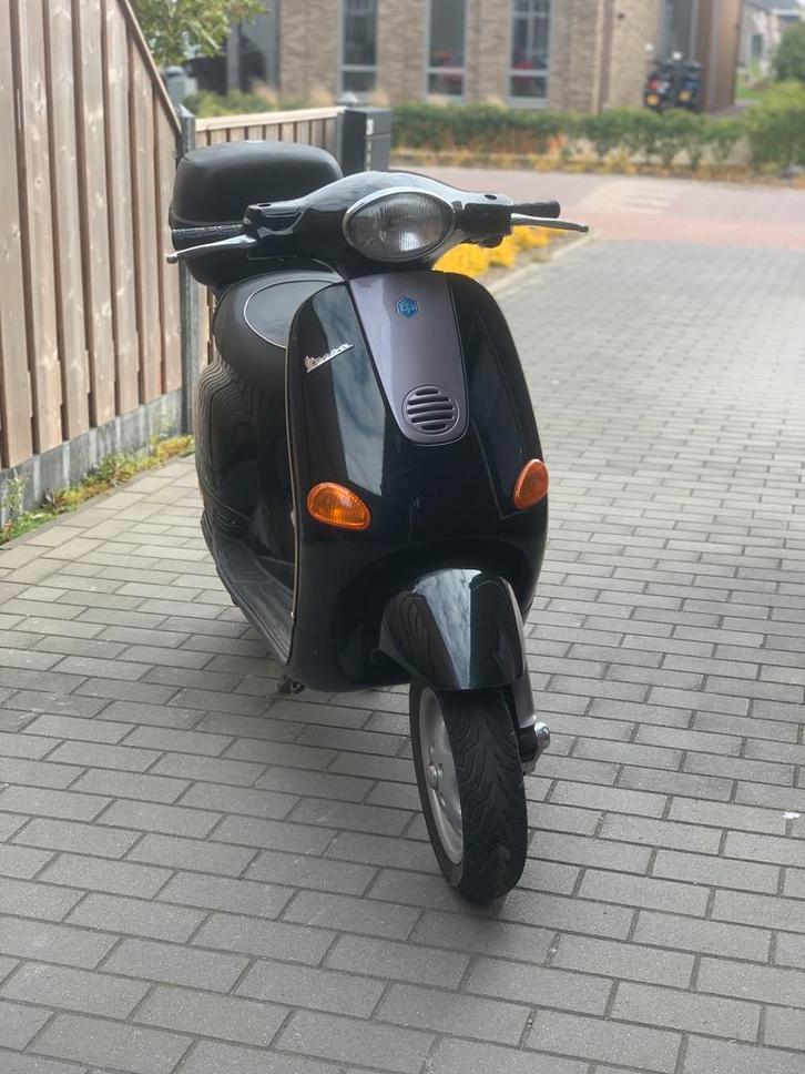 Vespa et2 70cc, Fietsen en Brommers, Scooters | Vespa, Zo goed als nieuw, Overige modellen, Maximaal 45 km/u, Tweetakt, Ophalen of Verzenden