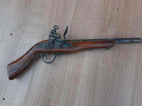 Reproductie pistool uit de 18e eeuw. Decoratie, Antiek en Kunst, Curiosa en Brocante, Ophalen of Verzenden