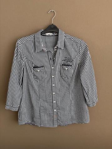 Blauw-wit geruite dames blouse met 3/4 mouw beschikbaar voor biedingen