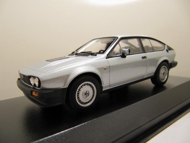 Alfa Romeo GTV 6 1:43 Minichamps Maxichamps GTV6 zilver, Ophalen of Verzenden, Nieuw, Auto, MiniChamps