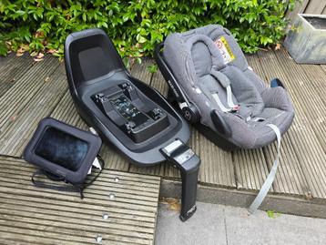 Maxi Cosi Rock + FamilyFix + Autospiegel beschikbaar voor biedingen