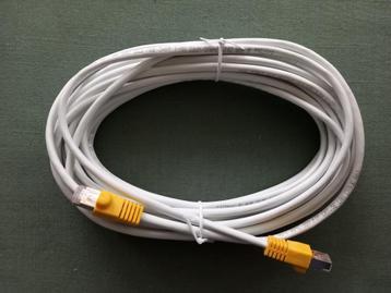 LAN kabel / netwerkkabel.
