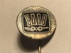 Metalen SAAB AUTOMERK Speld (Zwart/Metaalkleur)., Verzamelen, Speldjes, Pins en Buttons, Verzenden, Zo goed als nieuw, Transport
