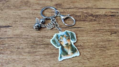 Sleutelhanger Teckel Dachshund groot met beschermengeltje, Dieren en Toebehoren, Honden-accessoires, Nieuw, Verzenden