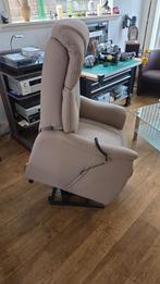 Sta op stoel. Hij moet weg voor 5 maart, Huis en Inrichting, Fauteuils, Ophalen of Verzenden, Zo goed als nieuw, 50 tot 75 cm