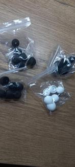 Talloze zakjes met dopjes voor oordopjes - nieuw, Ophalen of Verzenden, Nieuw, In oorschelp (earbud)