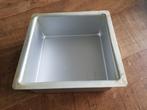 Wilton PME vierkante bakvorm 17,8x7,6cm aluminium, Ophalen of Verzenden, Gebruikt, Taarten, Bakvorm