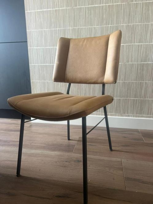 Eetkamerstoel Xooon Tatum - Okergeel, Huis en Inrichting, Stoelen, Zo goed als nieuw, Eén, Leer, Metaal, Stof, Overige kleuren